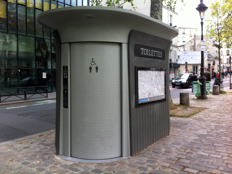 Illustration for article titled In Paris, I Learned a Few Things About Video Games (And Toilets)